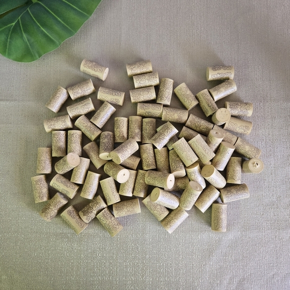 72 Wine Corks In 2QT Plastic Canister - Picture 3 of 4